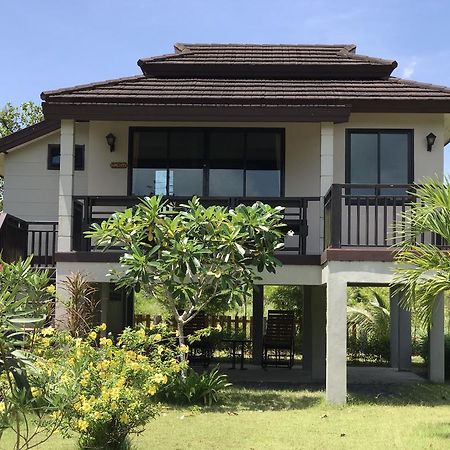 The Hip Resort @ Khao Lak Bang Sak Εξωτερικό φωτογραφία