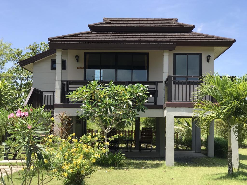 The Hip Resort @ Khao Lak Bang Sak Εξωτερικό φωτογραφία