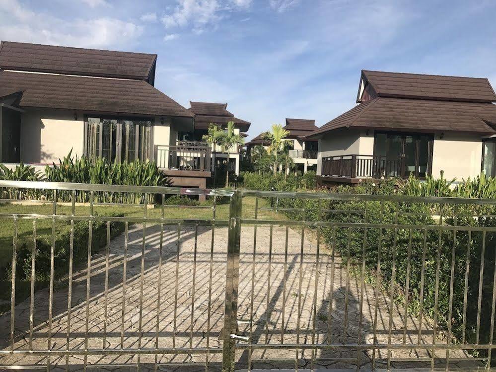 The Hip Resort @ Khao Lak Bang Sak Εξωτερικό φωτογραφία