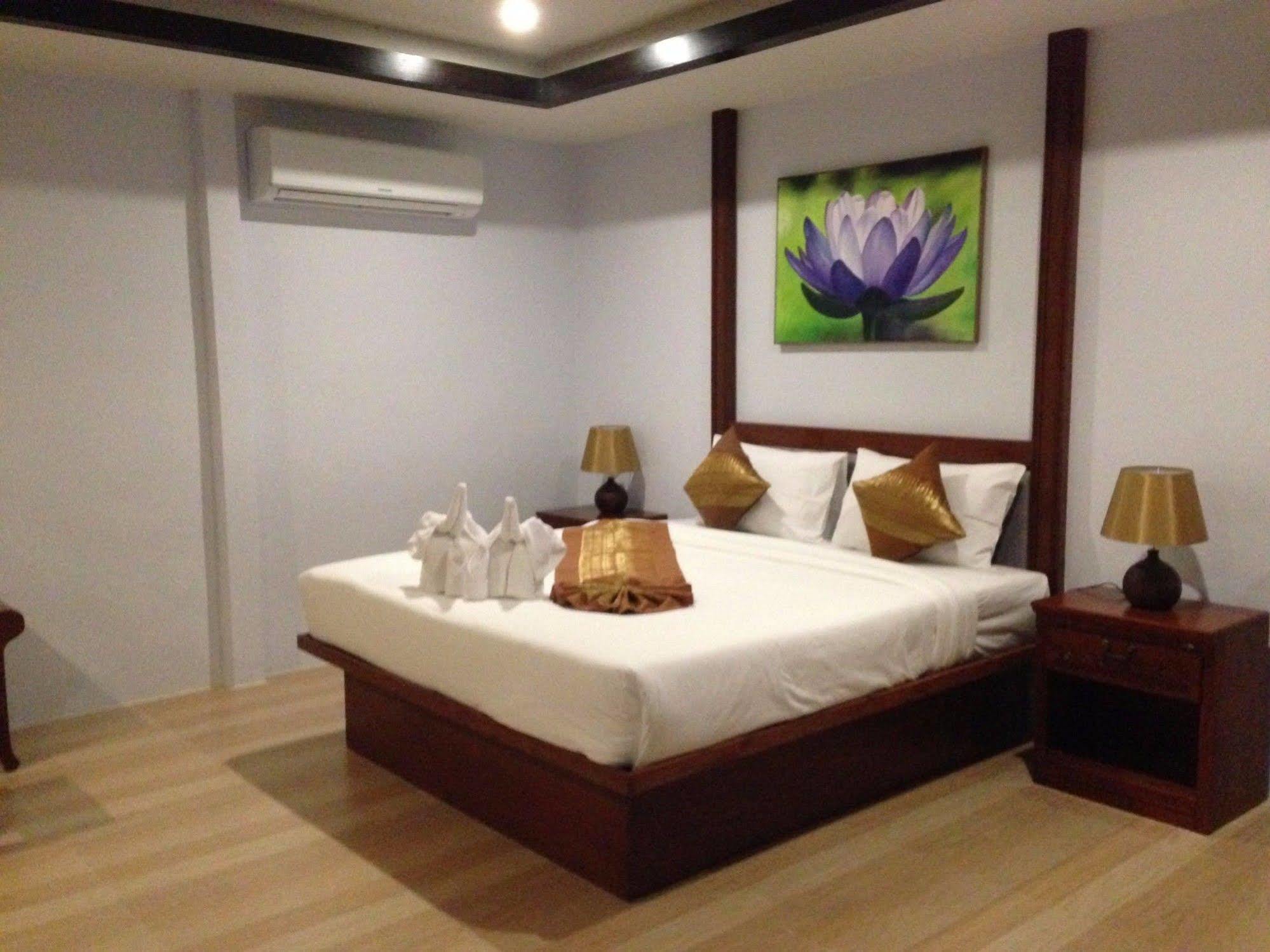 The Hip Resort @ Khao Lak Bang Sak Εξωτερικό φωτογραφία