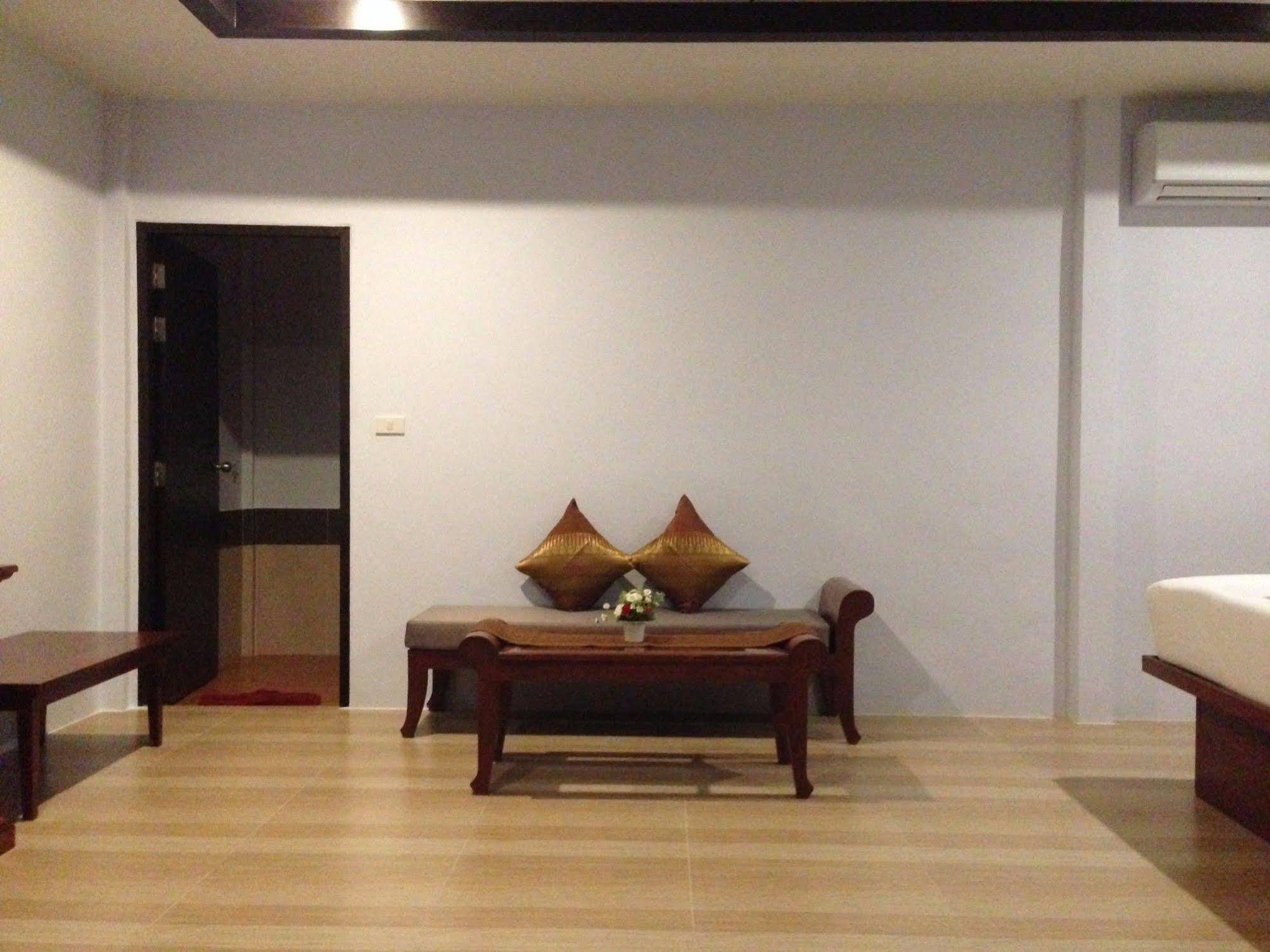 The Hip Resort @ Khao Lak Bang Sak Εξωτερικό φωτογραφία